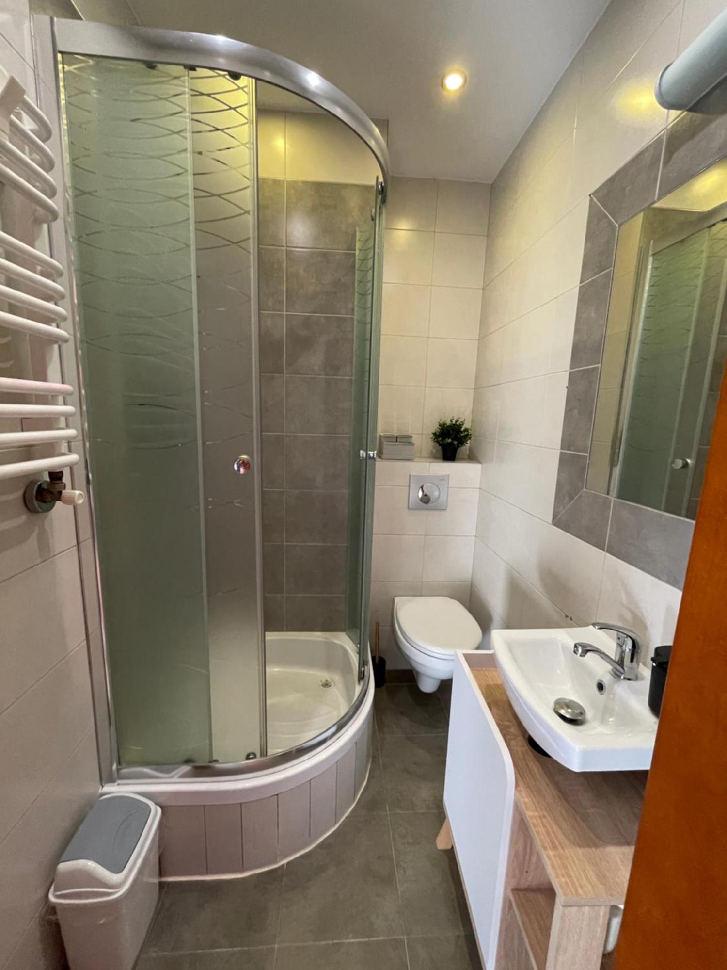 Apartament Przystanek - Ul Wilcza 3a *